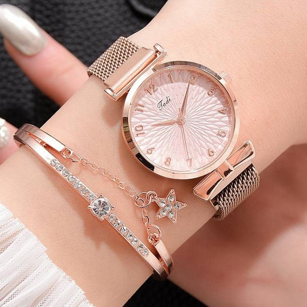 Luxury Magnetic Quartz Bracelet Watches